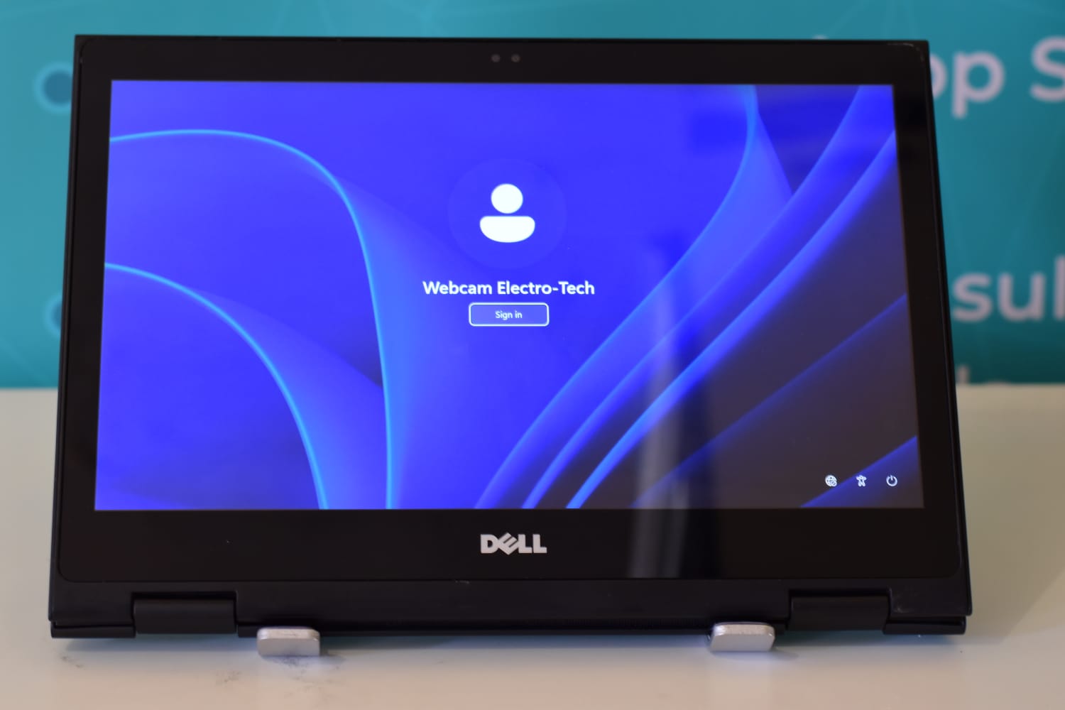 Dell Latitude 3390  2-in-1, core i5 8th gen, 8GB RAM, 256GB SSD, Flip 360. (It can be used in both l