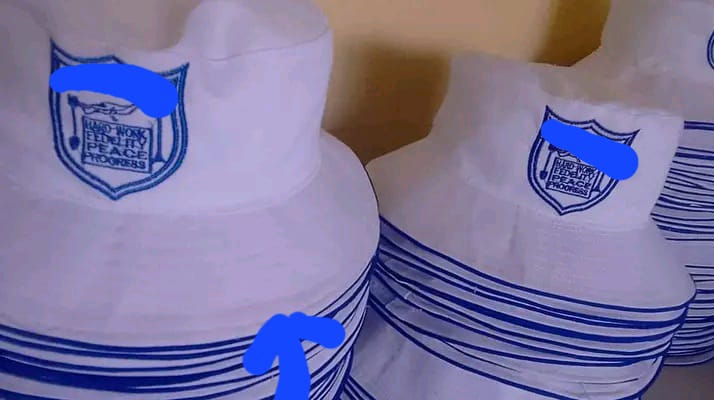 Rona ba ha John's security system   Re design uniform ea bana sekolo le batswali ka di T shirt tsa m